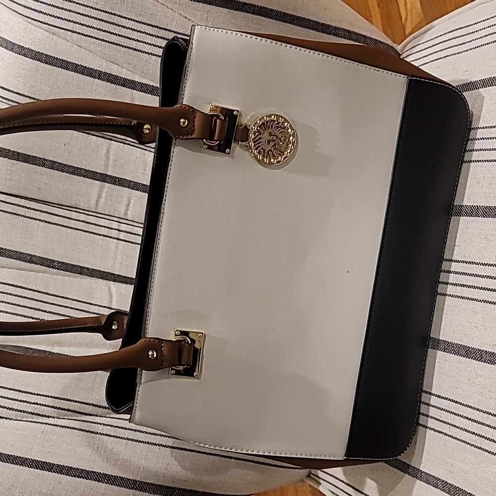 Bag - Picture 2 of 2